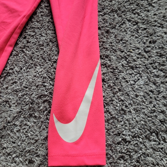 Nike Girls Outfit Size 5T - Picture 5 of 6